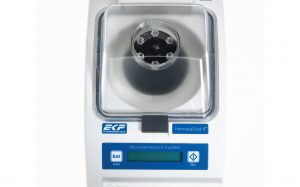 HemataStat II™ hematocrit centrifuge